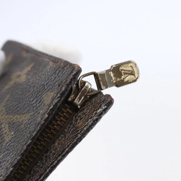 LOUIS VUITTON Monogram Poche Toilette 15 Pouch - Picture 7 of 16